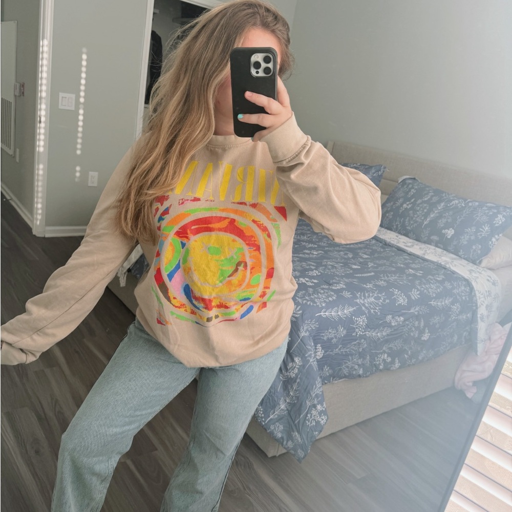 Nirvana crewneck